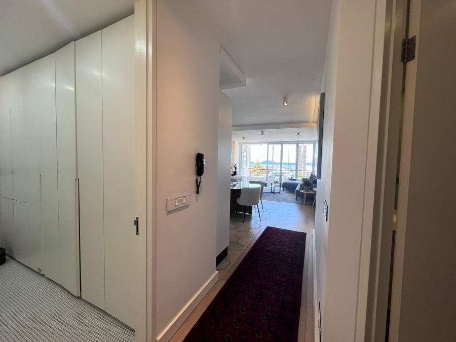 To Let 2 Bedroom Property for Rent in Sea Point Western Cape